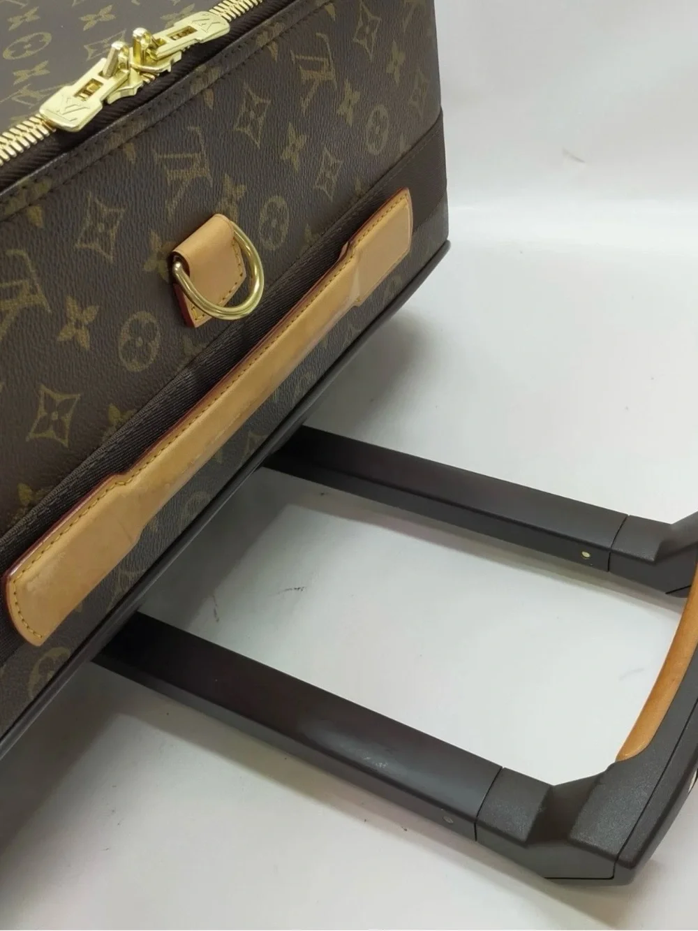 Louis Vuitton Pegasis 65 Suitcase
